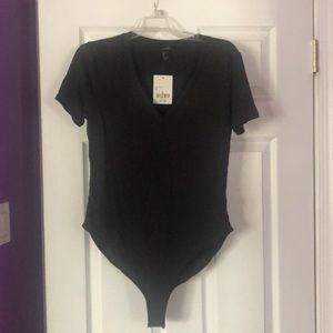 Forever 21 v-neck short sleeve bodysuit
